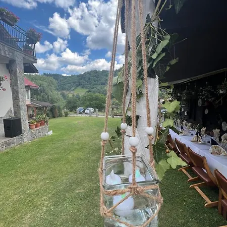 Pensiunea Acasa La Moieciu Guest house