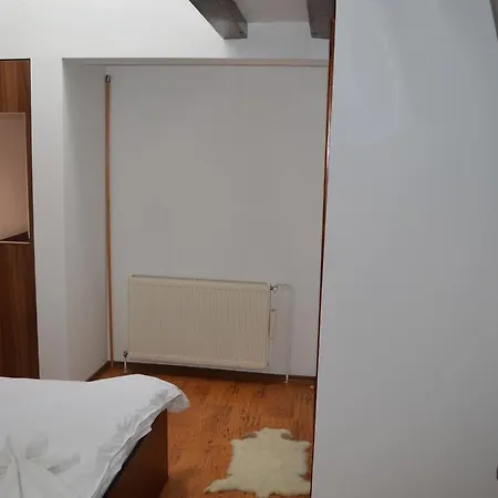 Guest house Pensiunea Acasa La Moieciu